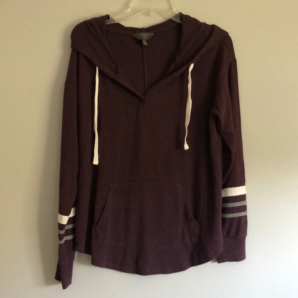 Mix by Hawthorn, long sleeve hoodie, comfy, maroon, striped sleeves